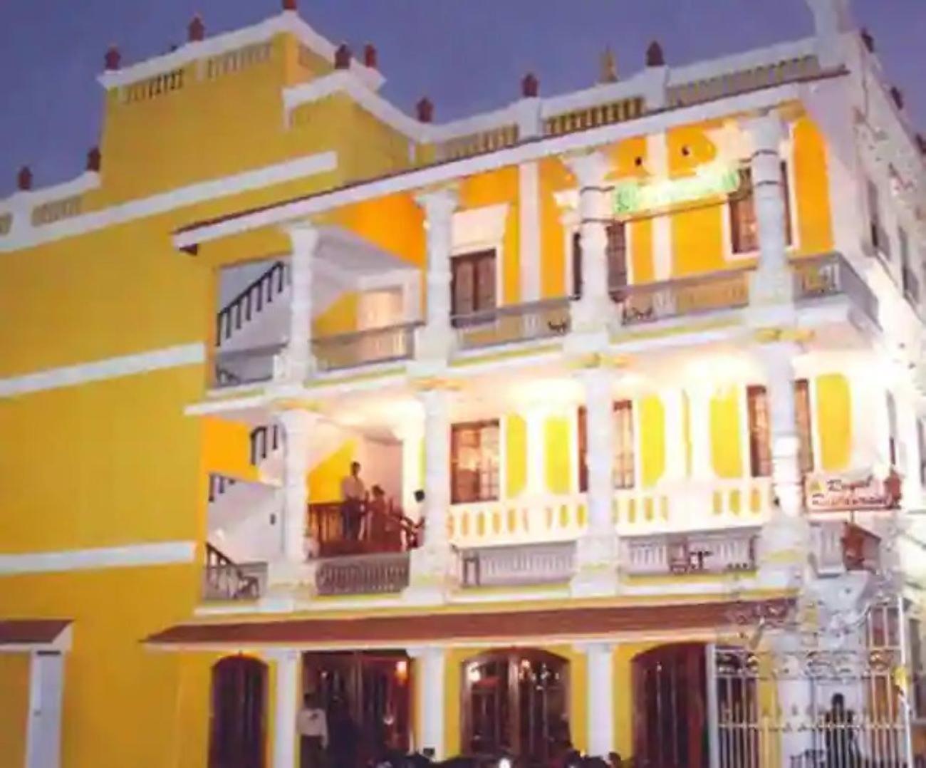 Hotel Soorya Heritage Inn Пондичери Екстериор снимка